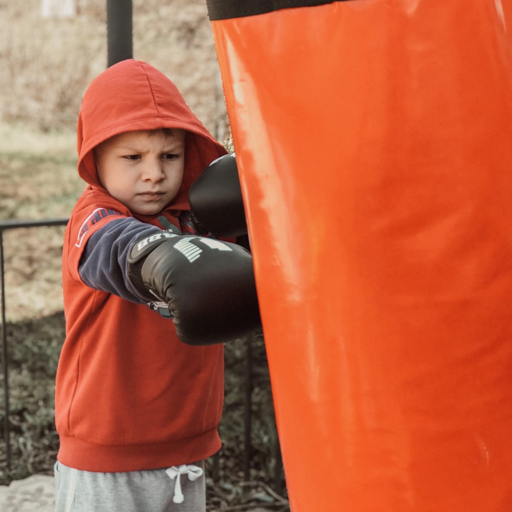 Boxsäcke für Kinder im Vergleich: Größe, Befestigung und Sicherheit