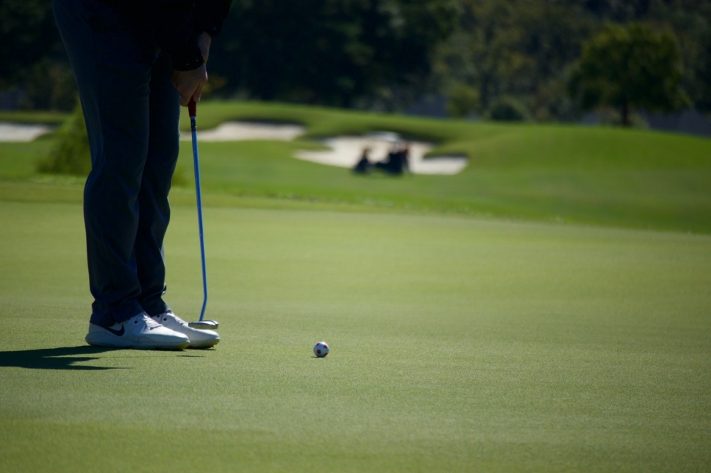 Golfschuhe aus Leder verfügen meist über eine besonders hohe Verarbeitungsqualität.