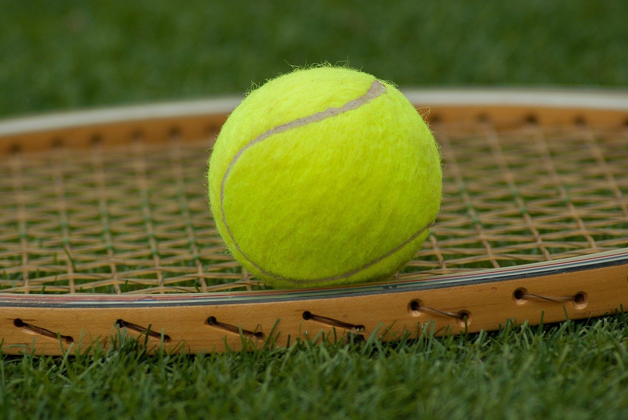6X Tennisbälle für Tennis & Freizeit Tennis-Ball gelb für Kinder und Erwachsene 